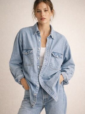 100% cotton 90s GAP Light Blue Denim Button-Up